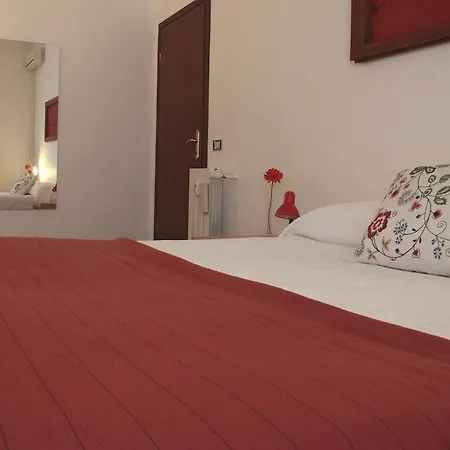 Lägenhet Romeguesthome *